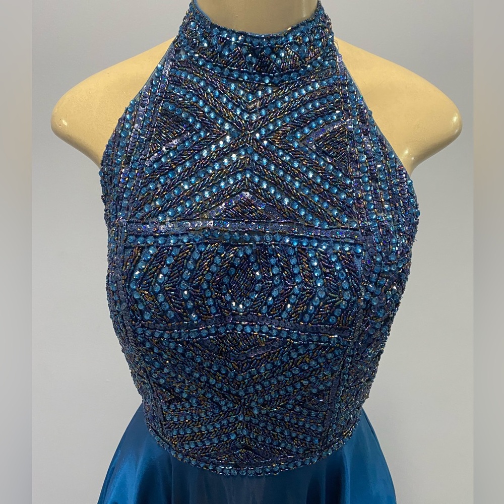 NWT Sherri Hill Elegant Blue Evening Gown Size 4 (Style # 98316) - Picture 7 of 11